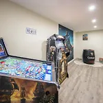 Шале Jacuzzi 6 Places & Salle De Jeux & Proche & Parking Prive