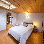 Jacuzzi 6 Places & Salle De Jeux & Proche & Parking Prive Шале