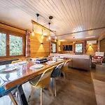 Шале Jacuzzi 6 Places & Salle De Jeux & Proche & Parking Prive Жерарме