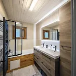 Jacuzzi 6 Places & Salle De Jeux & Proche & Parking Prive Шале