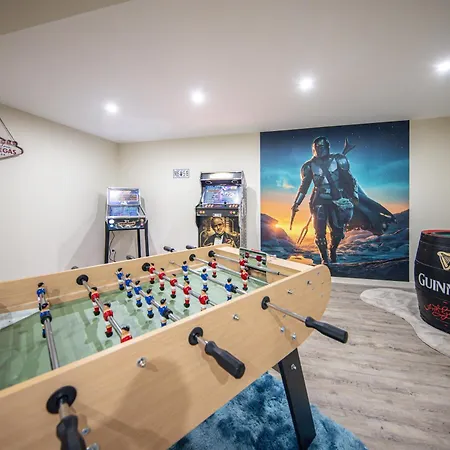 Chalet Jacuzzi 6 Places & Salle De Jeux & Proche & Parking Prive