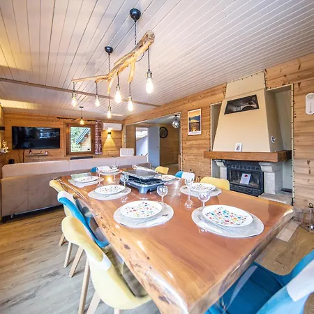 Jacuzzi 6 Places & Salle De Jeux & Proche & Parking Prive Chalet