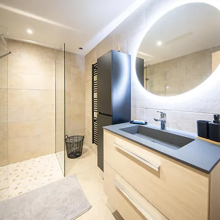 Chalet Jacuzzi 6 Places & Salle De Jeux & Proche & Parking Prive *
