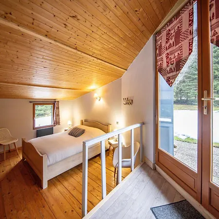 Jacuzzi 6 Places & Salle De Jeux & Proche & Parking Prive Chalet