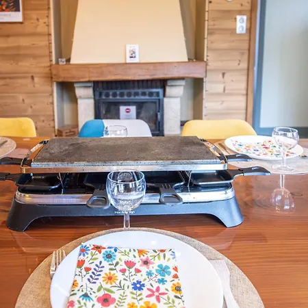 Jacuzzi 6 Places & Salle De Jeux & Proche & Parking Prive Chalet