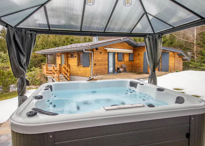 Jacuzzi 6 Places & Salle De Jeux & Proche & Parking Prive