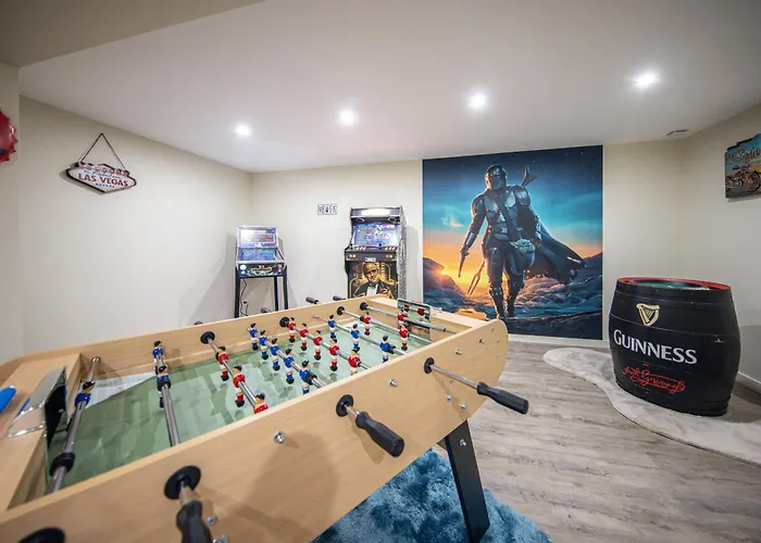 Chalet Jacuzzi 6 Places & Salle De Jeux & Proche & Parking Prive