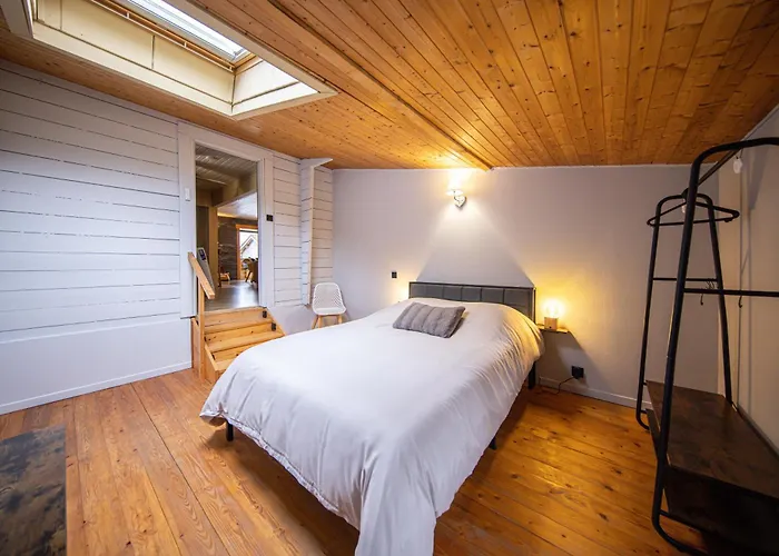 Jacuzzi 6 Places & Salle De Jeux & Proche & Parking Prive Chalet