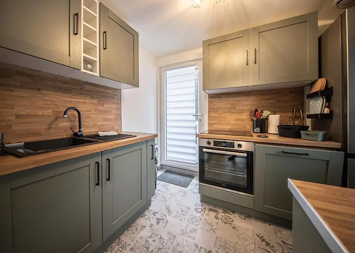 Chalet Jacuzzi 6 Places & Salle De Jeux & Proche & Parking Prive *