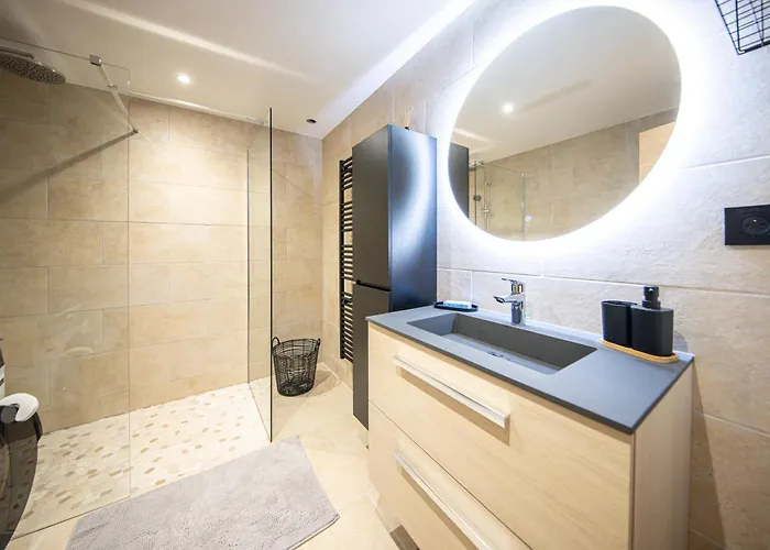 Chalet Jacuzzi 6 Places & Salle De Jeux & Proche & Parking Prive *